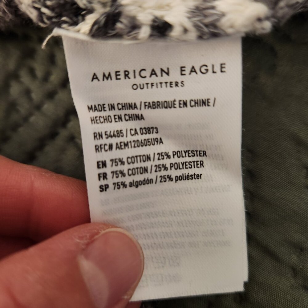 American Eagle Gray and White V-Neck Striped Sweater - Picture 4 of 10